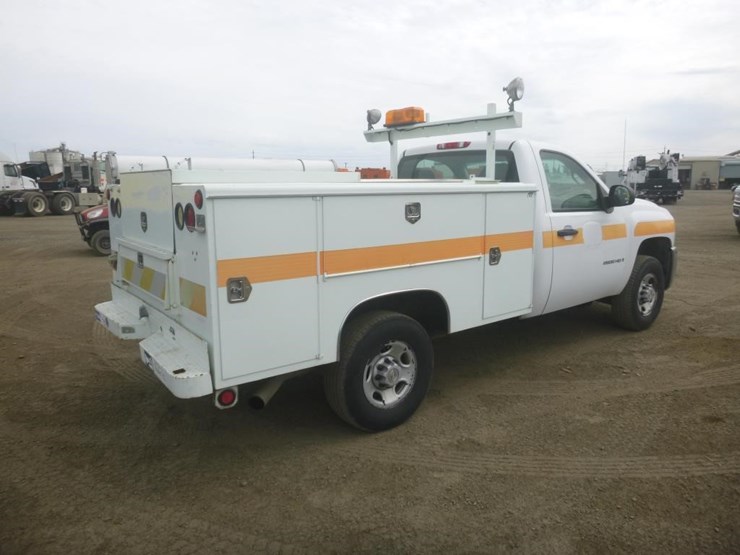 2007-chevrolet-2500-image-3