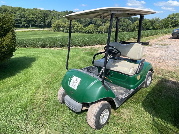 #1139-•-2012-yamaha-gas-golf-cart-image-1