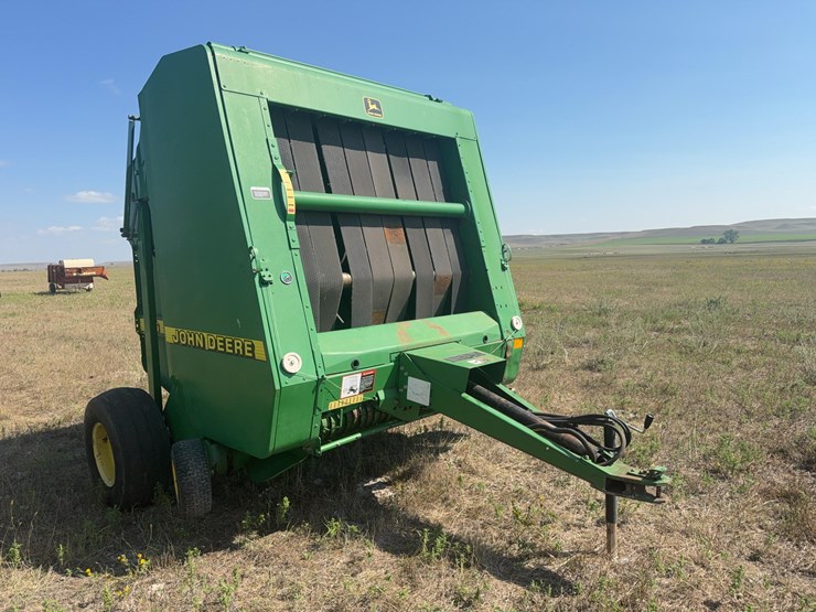 john-deere-566-image-13