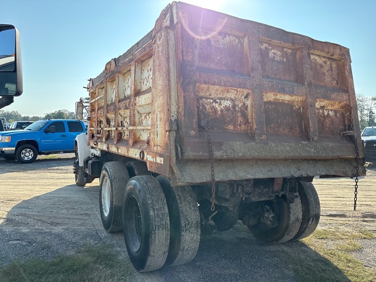 ford-f8000-image-4