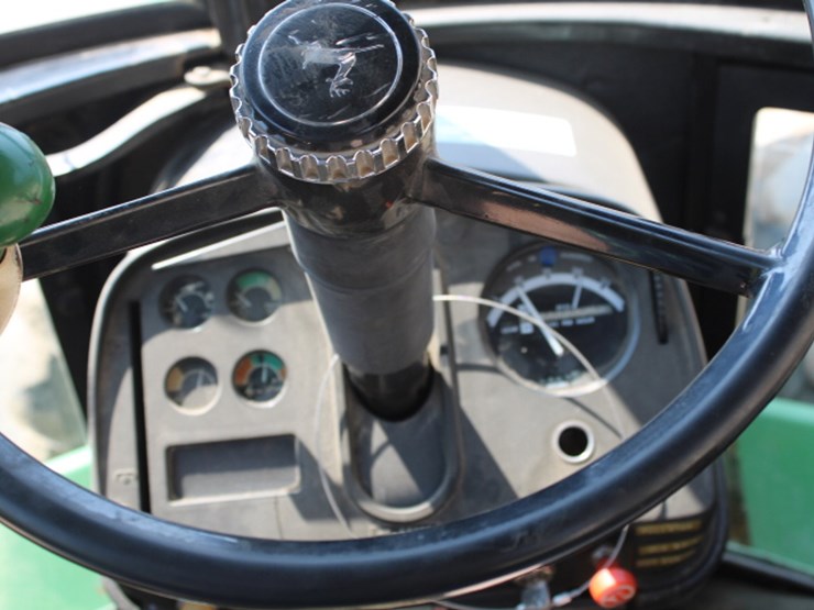 john-deere-8440-image-39