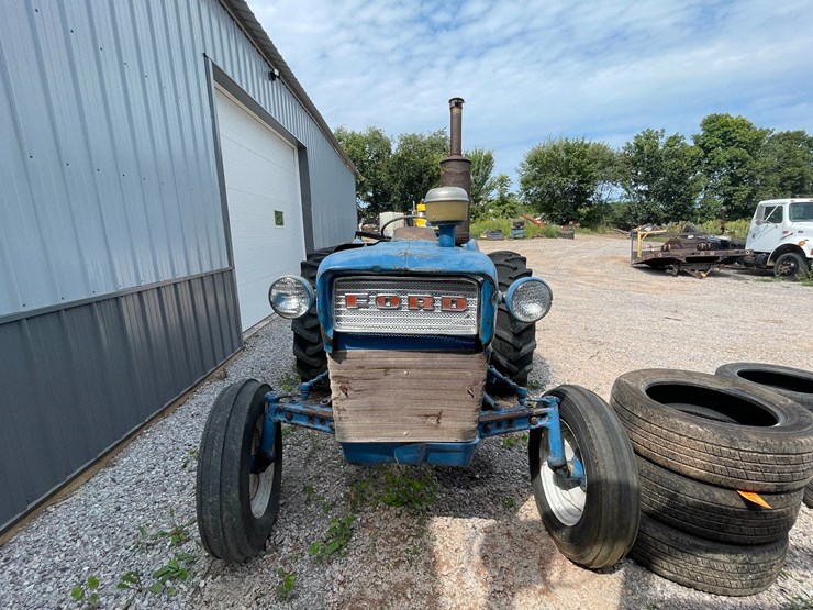 ford-3000-image-2