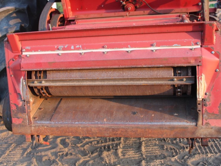 case-ih-1688-image-13