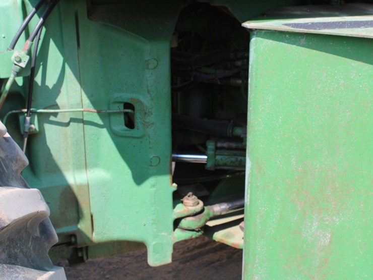 john-deere-8440-image-49
