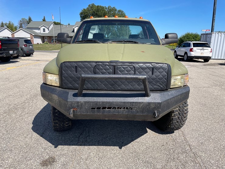 1994-dodge-ram-3500-image-2