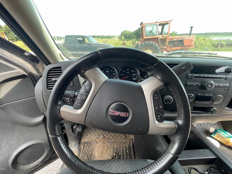 2009-gmc-sierra-1500-image-38