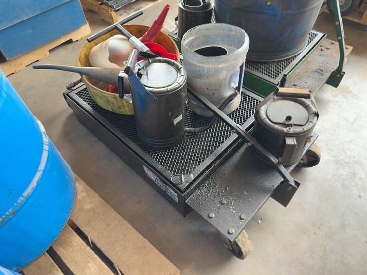 rolling-waste-oil-caddy-image-4