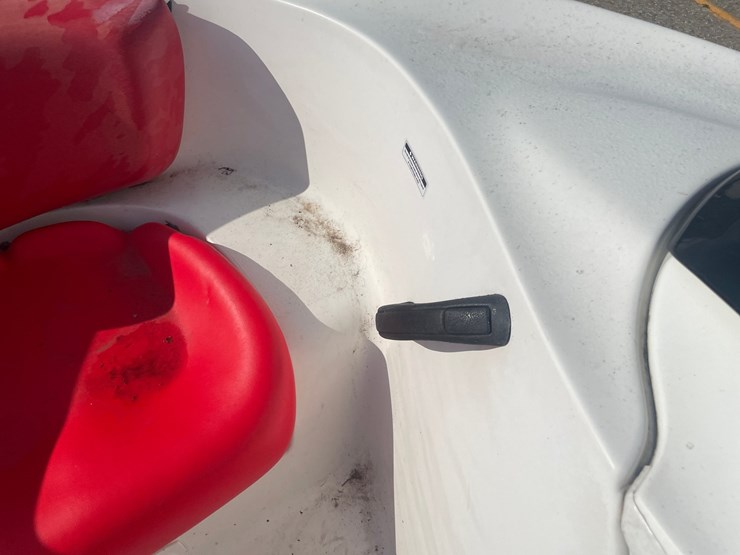 #1612-•-1998-sea-doo-jet-boat-(no-title)-(of)-image-32