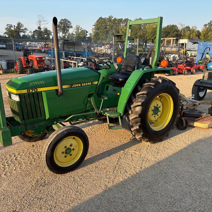 JOHN DEERE 870