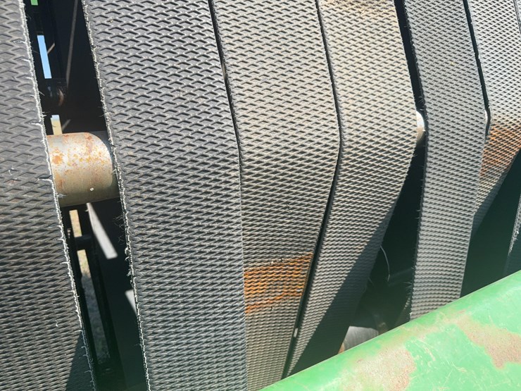 john-deere-566-image-16