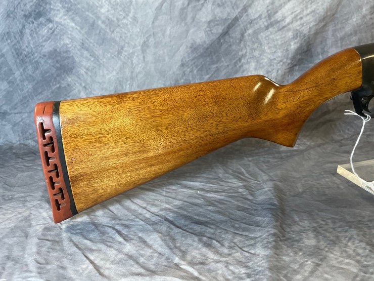 #3051-•-hiawatha-model-130-vr-f,-20-ga.-shotgun,-sn:-none-image-3