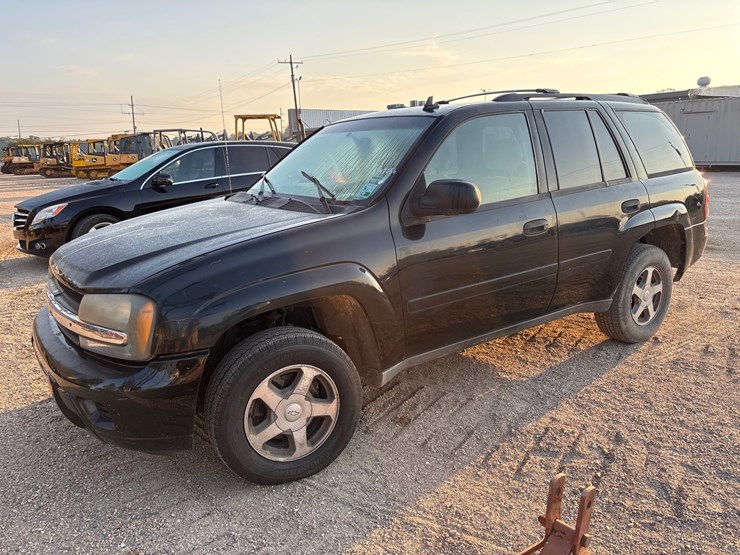 2006-chevrolet-trailblazer-image-1