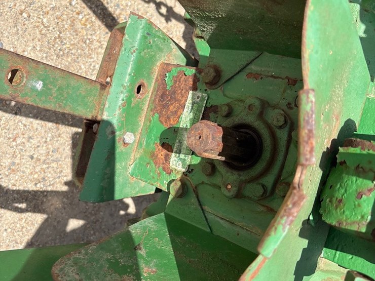 john-deere-1050-image-6