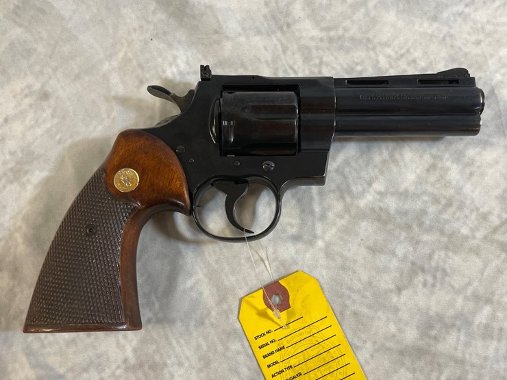 #2005-•-colt-python,-.357-mag.-cal.-revolver,-sn:-e11165-image-1