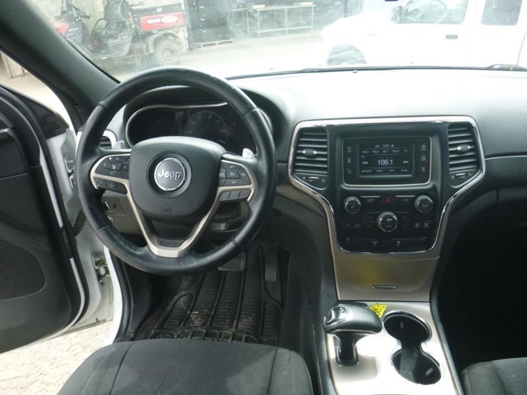 2015-jeep-grand-cherokee-image-9