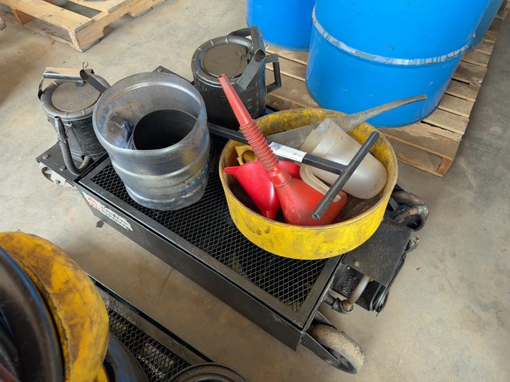 rolling-waste-oil-caddy-image-1