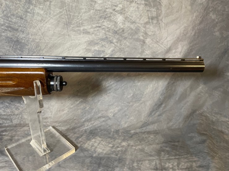 #3057-•-browning-auto-5-light-twelve,-12-ga.-shotgun,-sn:-298999-image-5