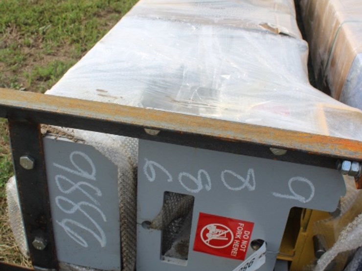 #9886-•-grey-2-post-car-lift-image-1