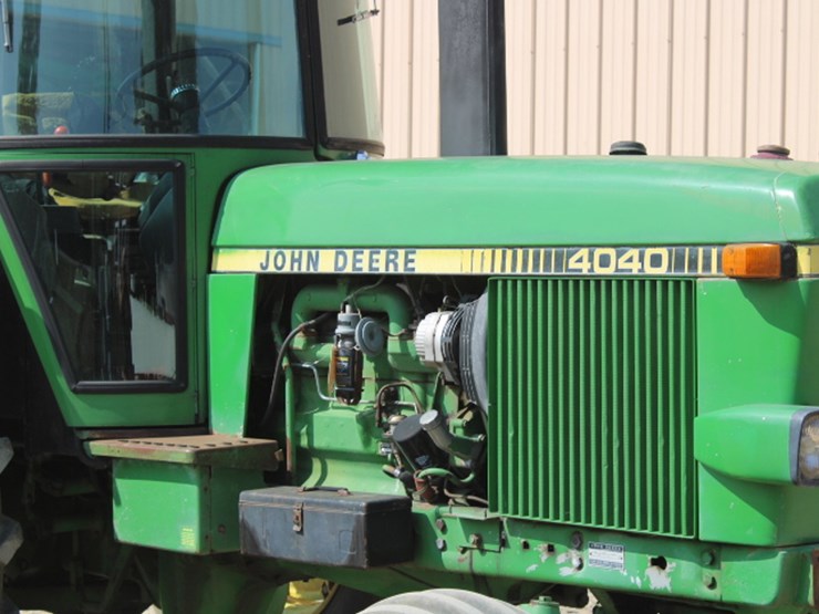 john-deere-4040-image-43