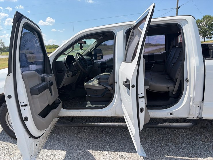 2019-ford-f250-xl-image-16