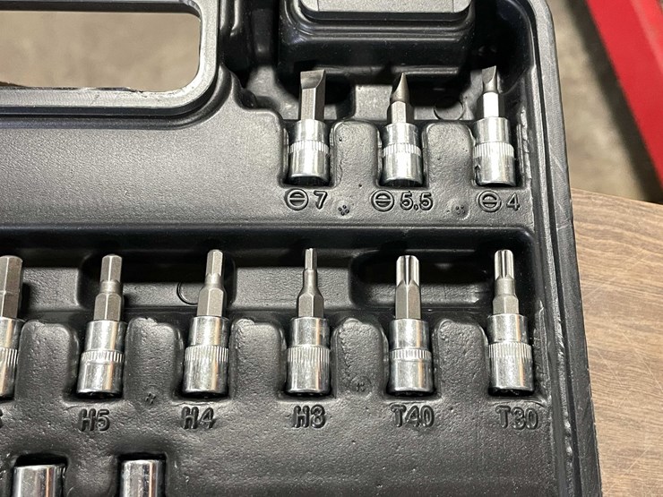 #8586-•-54-piece-socket-set-(cw)-image-7