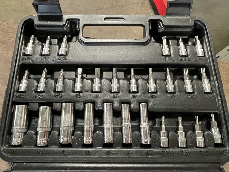 #8586-•-54-piece-socket-set-(cw)-image-5