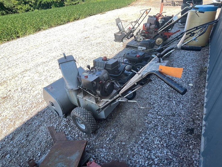 #2482-•-craftsman-7/26-snow-blower-image-4