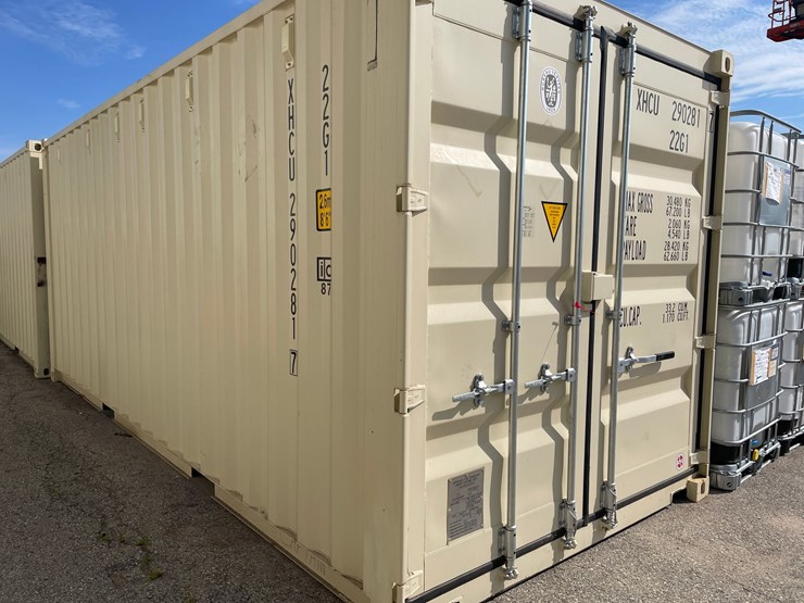 #1632-•-20'-shipping-container-(of)-image-2