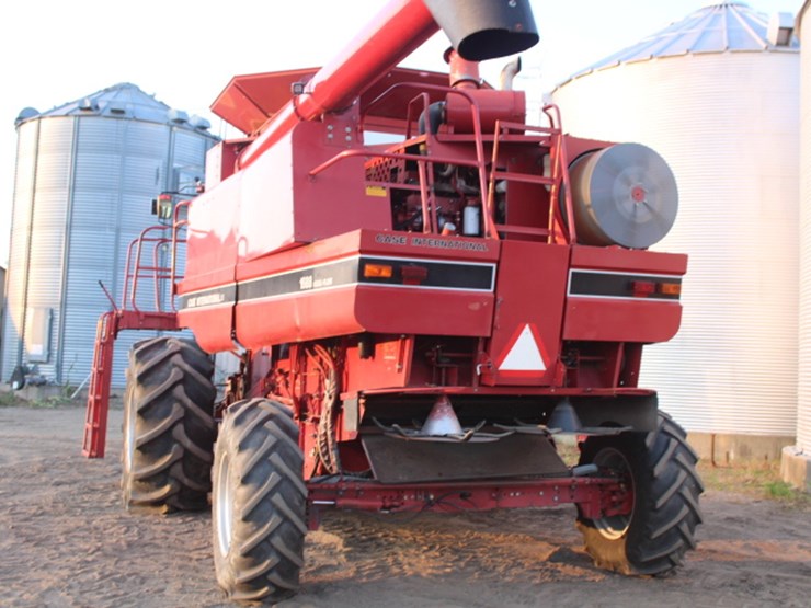 case-ih-1688-image-9