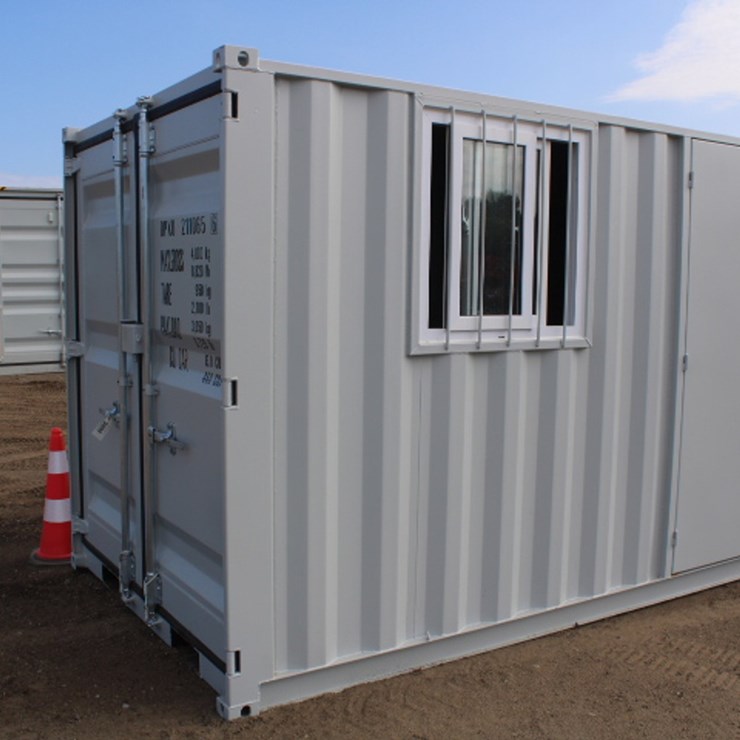 #9898 • 11ft container