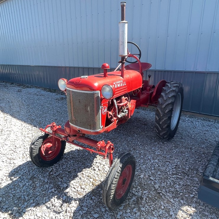 #2457 • 1948 Farmall Cub