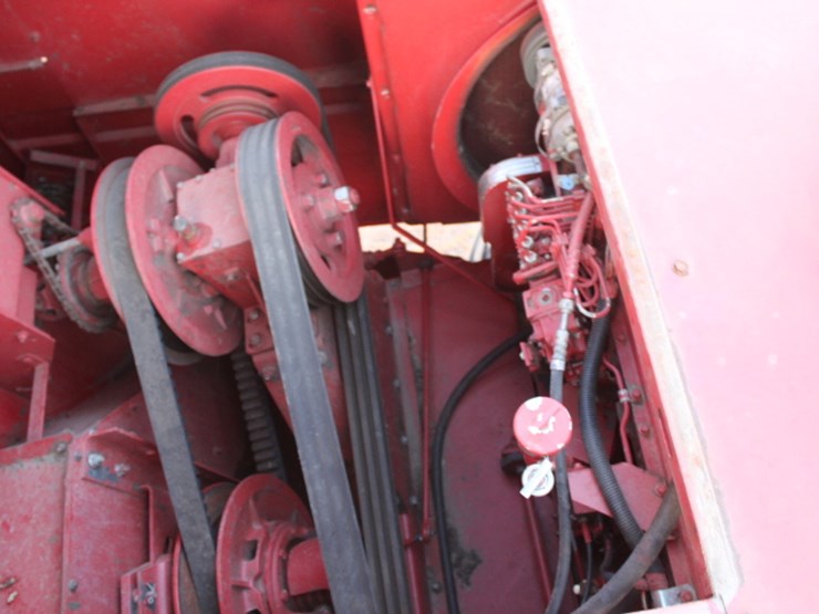 case-ih-1688-image-41