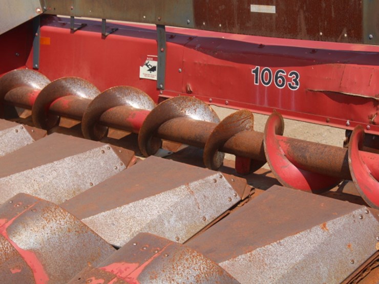 case-ih-1063-image-4