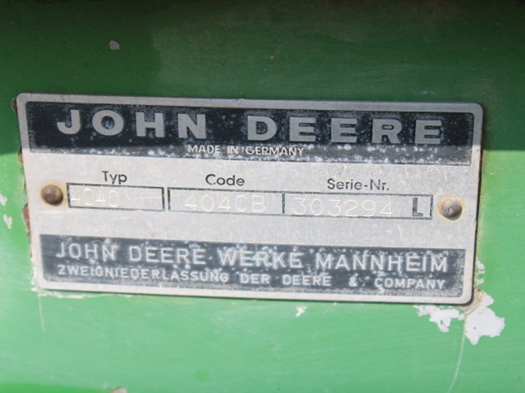 john-deere-4040-image-44