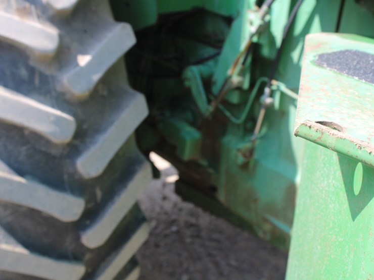 john-deere-8440-image-50