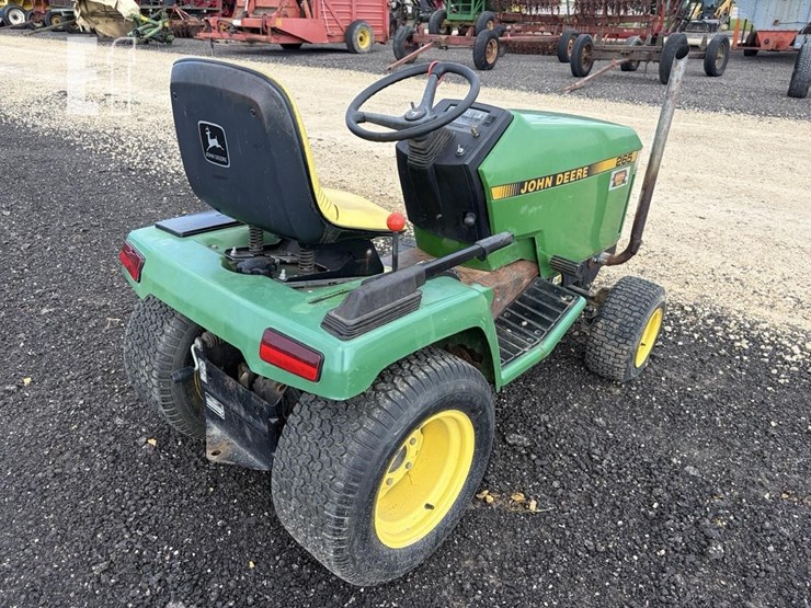 john-deere-265-image-3