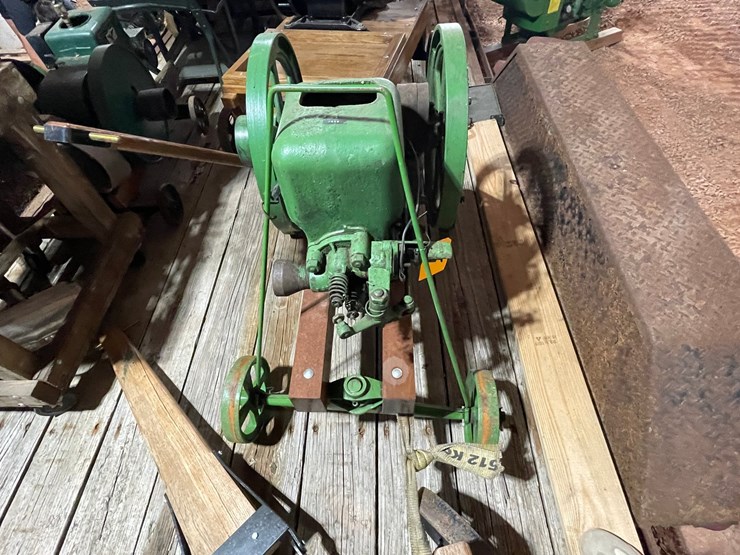 john-deere-112-image-2