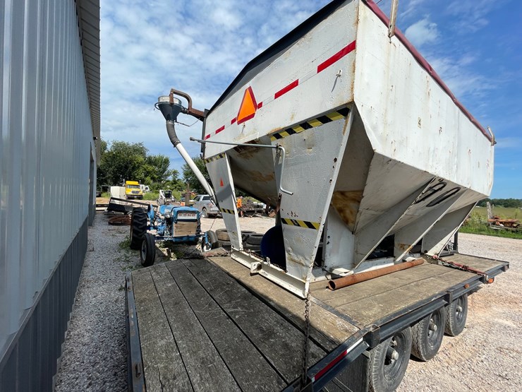 #2087-•-seed-tender-on-tri-axle-trailer-(no-title)-image-6