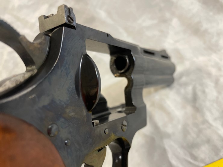 #2005-•-colt-python,-.357-mag.-cal.-revolver,-sn:-e11165-image-14