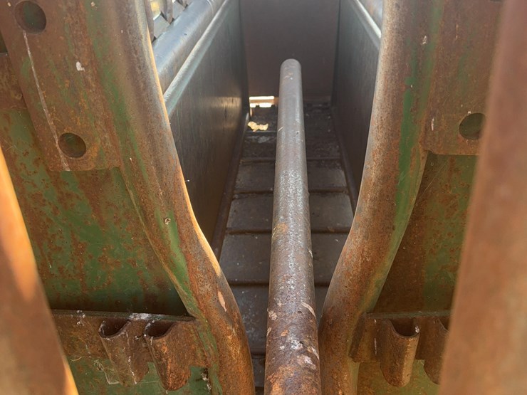 cattle-working-chute-image-9