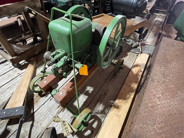 john-deere-112-image-1
