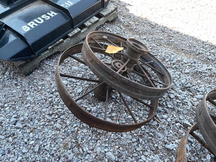 #2470-•-(2)-steel-wagon-wheels-image-3
