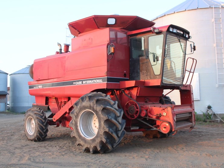 case-ih-1688-image-61