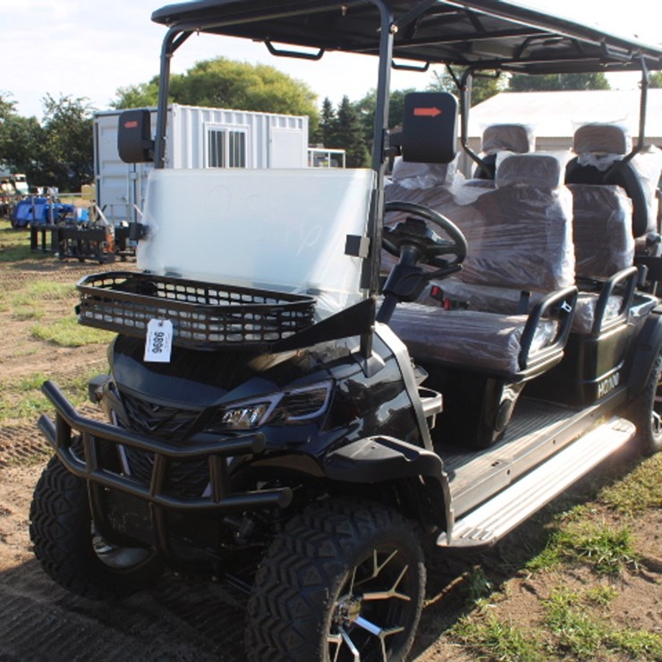 #9896 • 6-person golf cart assembled RED