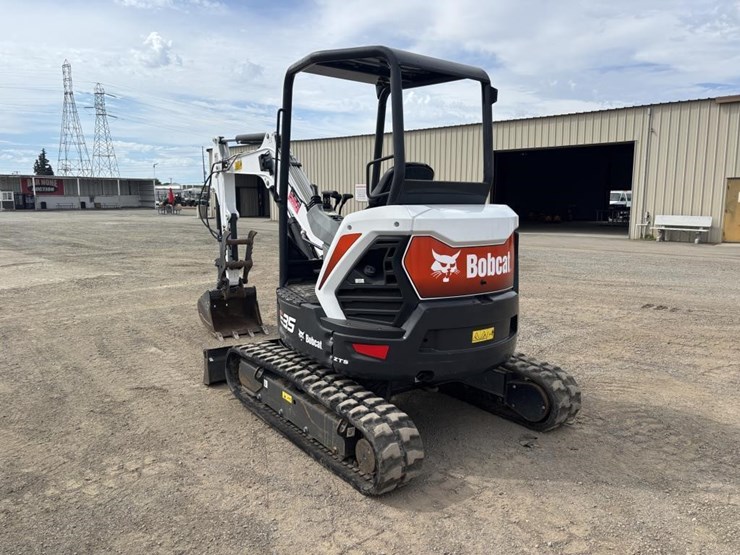 2020-bobcat-e35-image-4