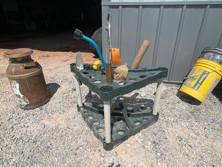 #2506-•-garden-tool-organizer-with-tools-image-1