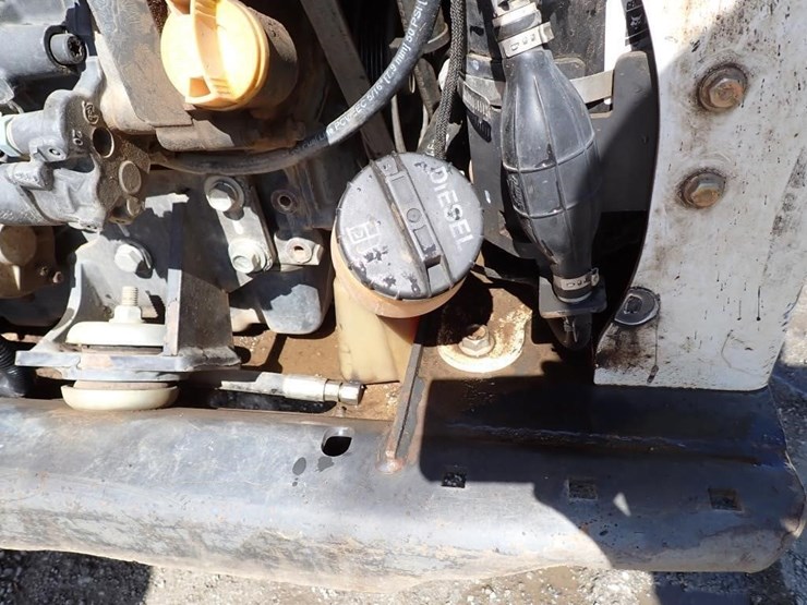 2019-bobcat-t450-image-13