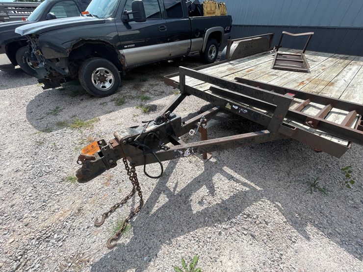 #2086-•-14'-tandem-axle-equipment-trailer-(no-title)-image-8
