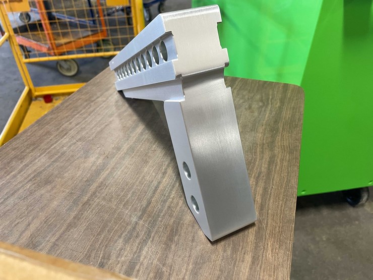 #8542-•-heavy-duty-aluminum-trailer-hitch-(cw)-image-7