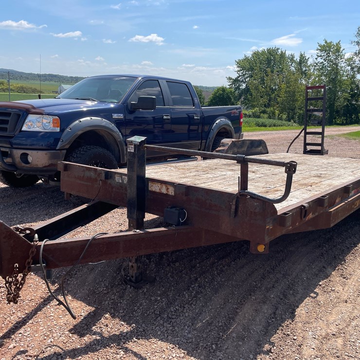 #1144 • 2011 Horse Creek MFG. Road Warrior 20' Flatbed Trailer, (Has WI Title)